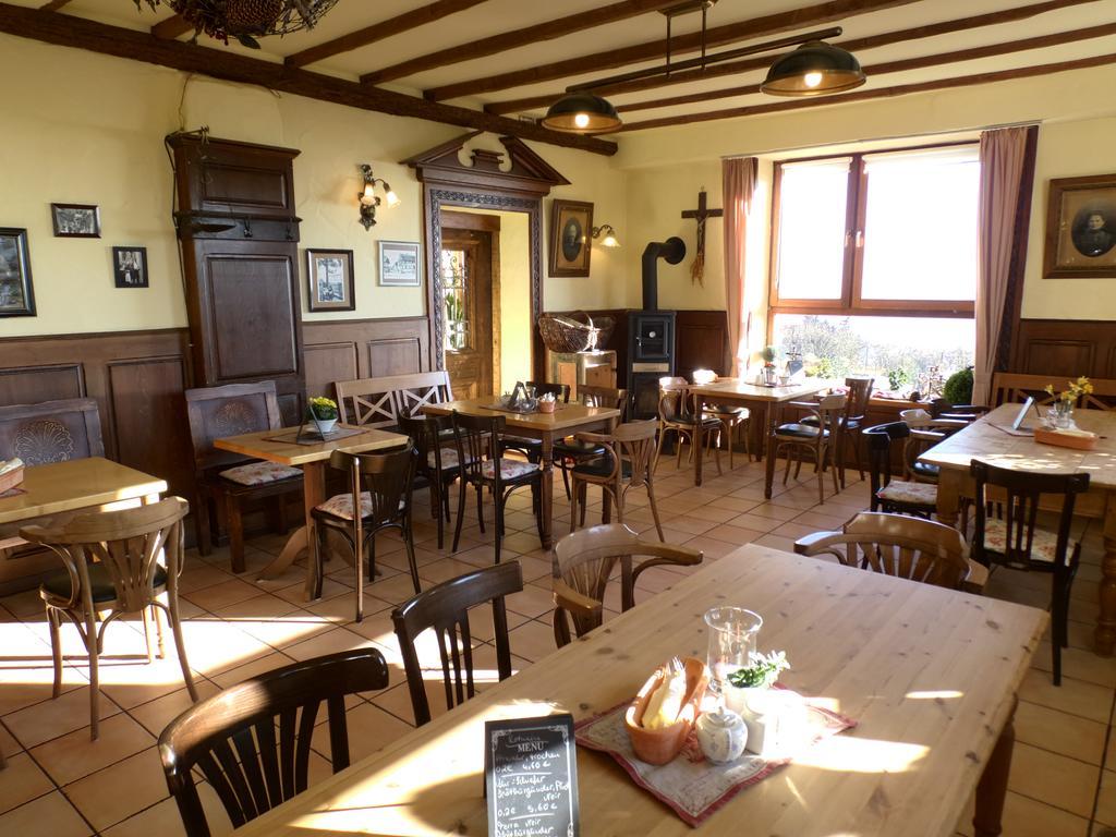 Gasthaus Zur Burgschaenke Aremberg Exterior photo